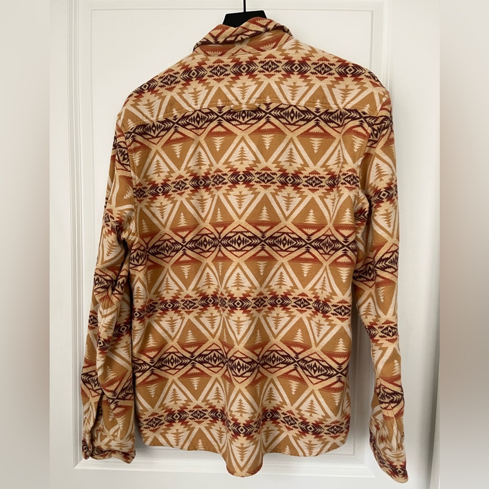 PENDLETON - MEN'S LIGHTWEIGHT DOUBLESOFT BEACH SHACK SHIRT - Large - Picture 3 of 5